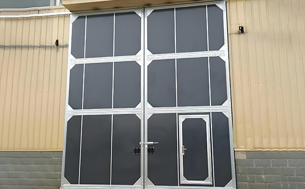 厂房兴海工业门选择与维护全解析：提升效率与安全的关键要素