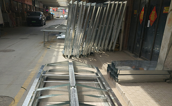 2025兴海排烟窗维护周期与电动开启故障排查