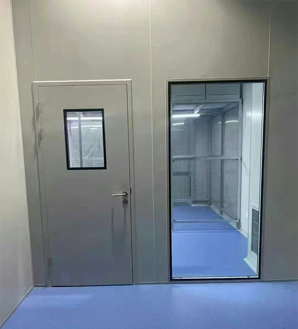 学校教学楼完成兴海防火门标准化安装